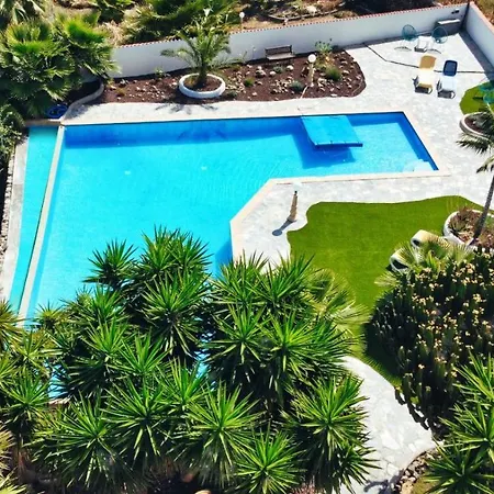 Apartamento Vino Tinto 4 *